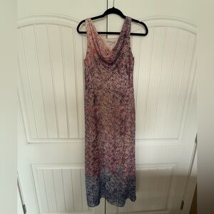 🌻 3/$12 Sleeveless Pink Multi-Color Maxi Dress